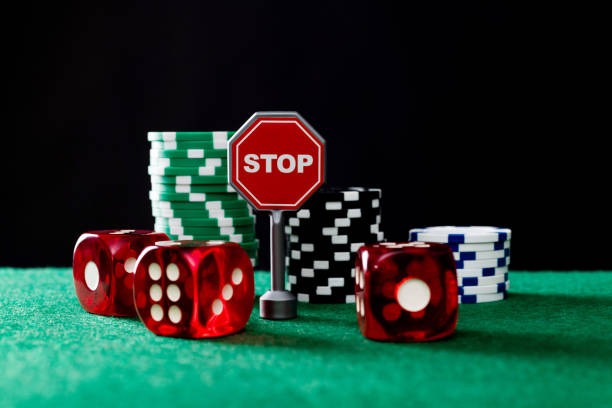 Mobile phone showing Lightning Roulette betting interface on ink789 download
